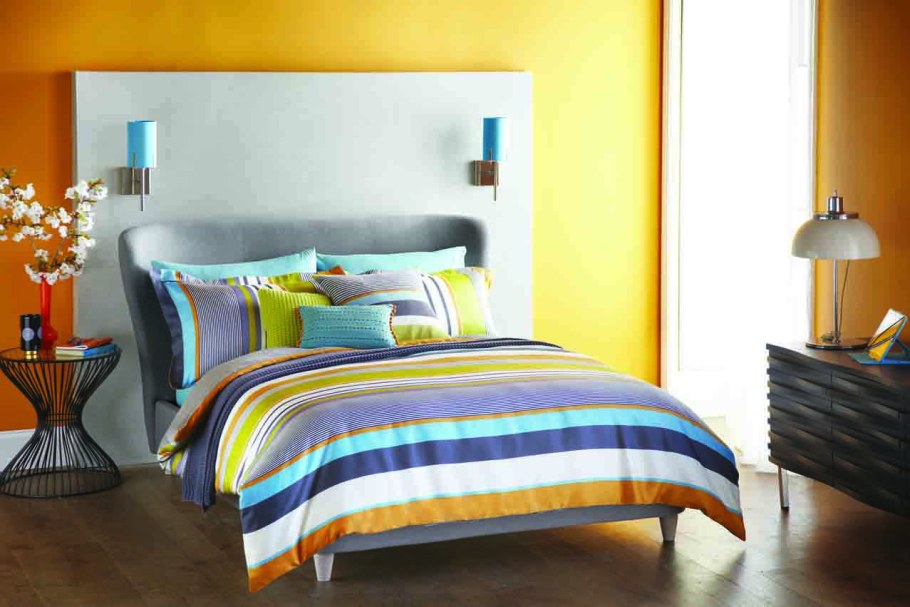 Мебель спальня яркая