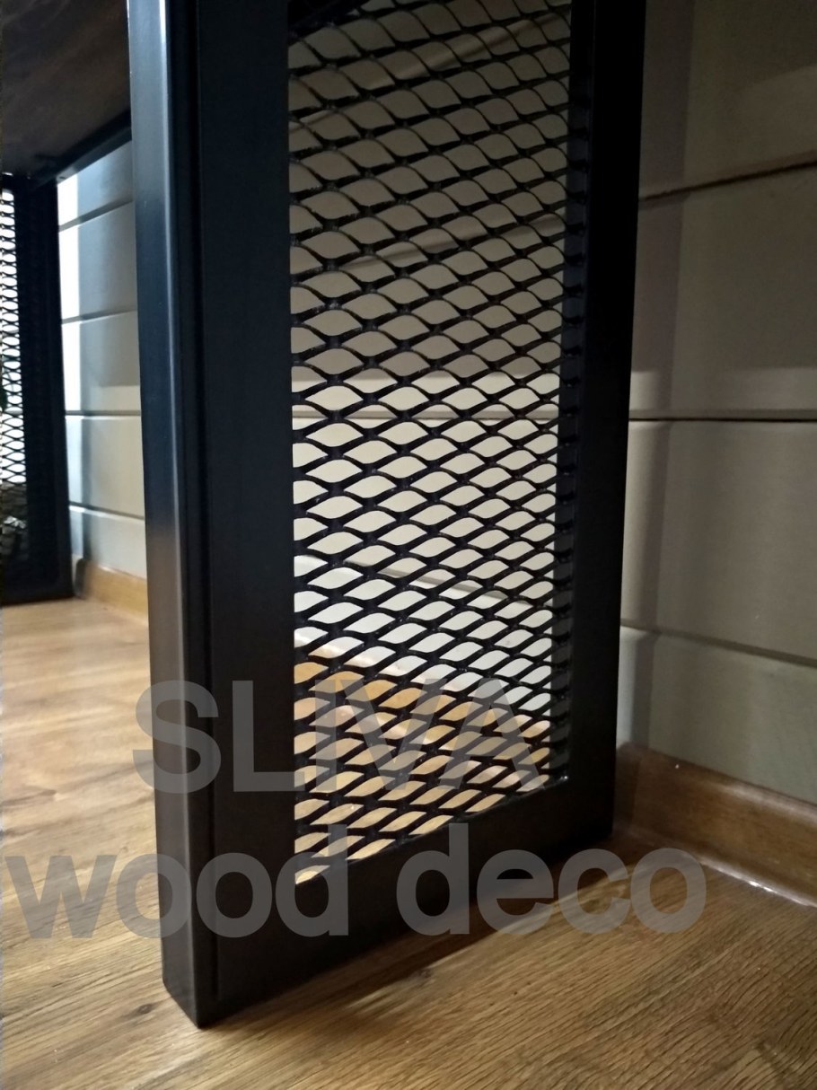 Металлический шкаф лофт с сеткой Grid