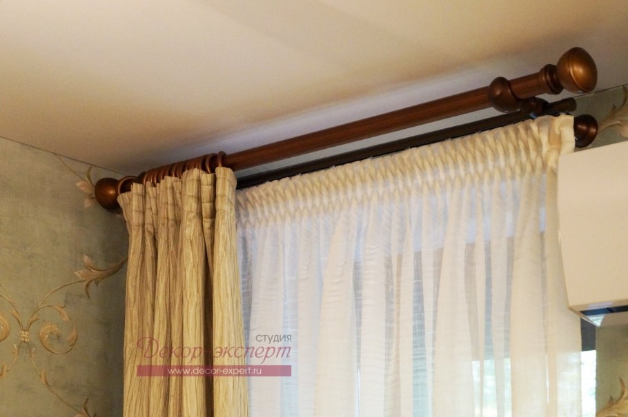 Карниз круглый с тюлью