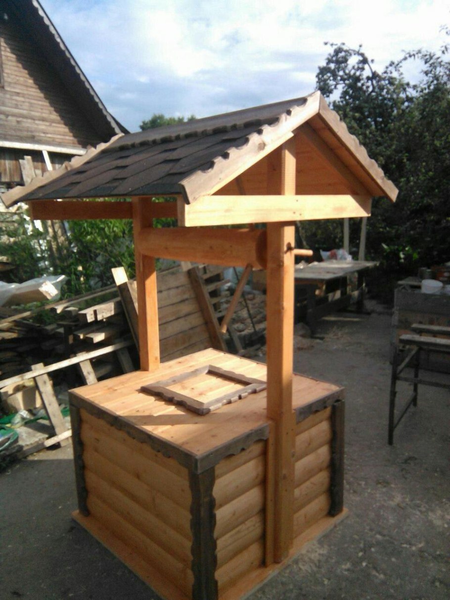 Навес над колодцем