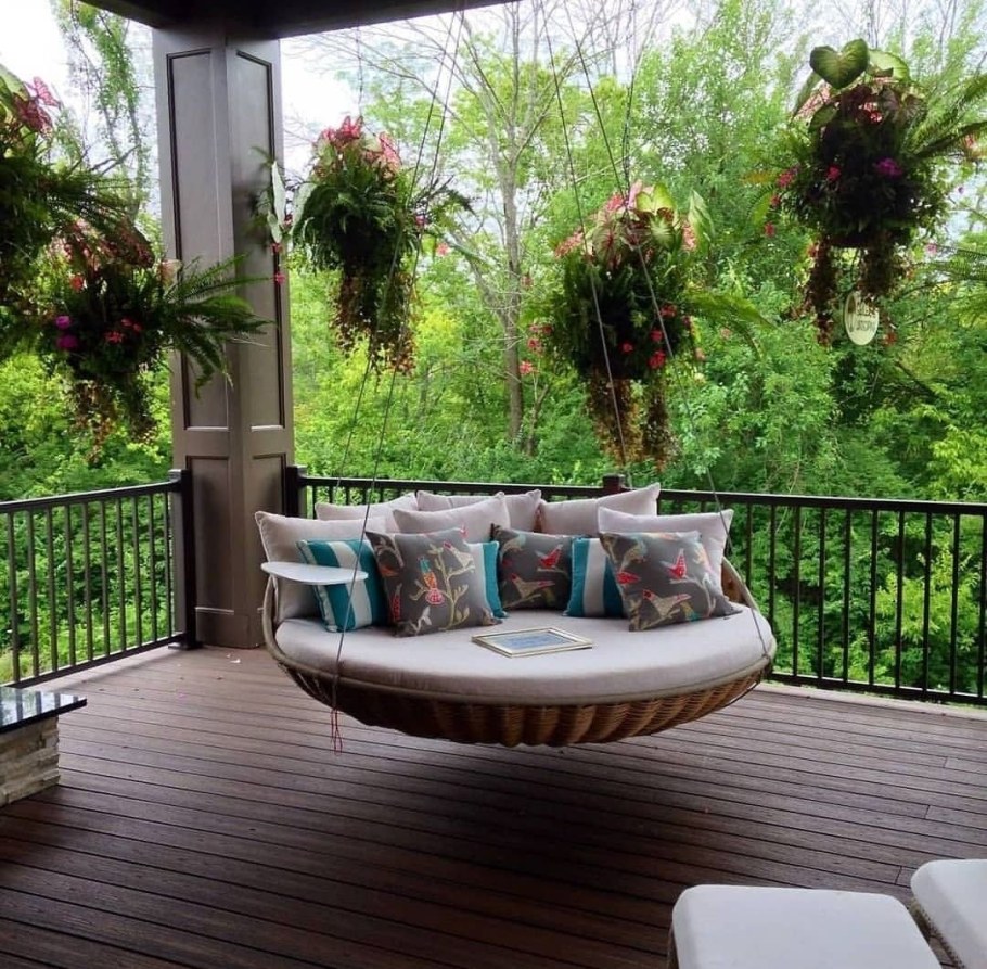 Терраса в саду