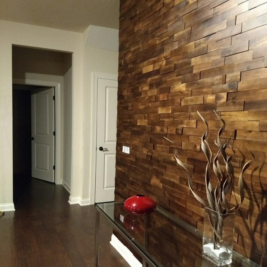 Прихожая отделанная ламинатом