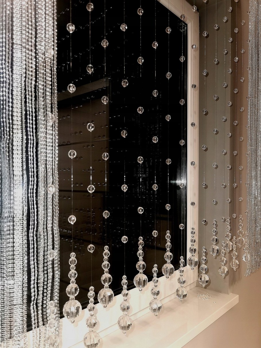 Шторка из бусинок