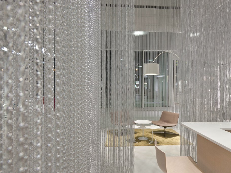 Занавески из нитей