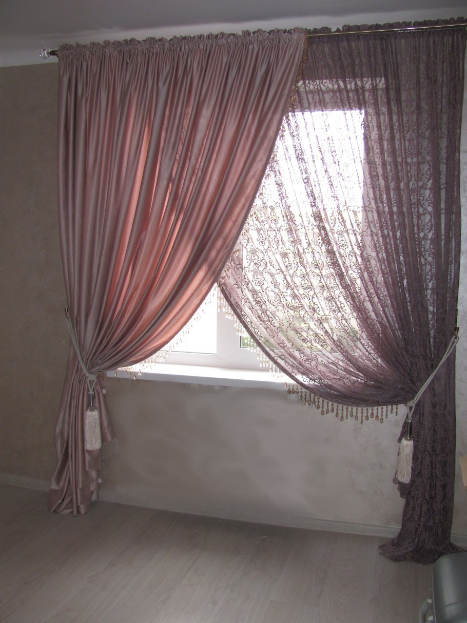 Императорская штора со стеклярусом