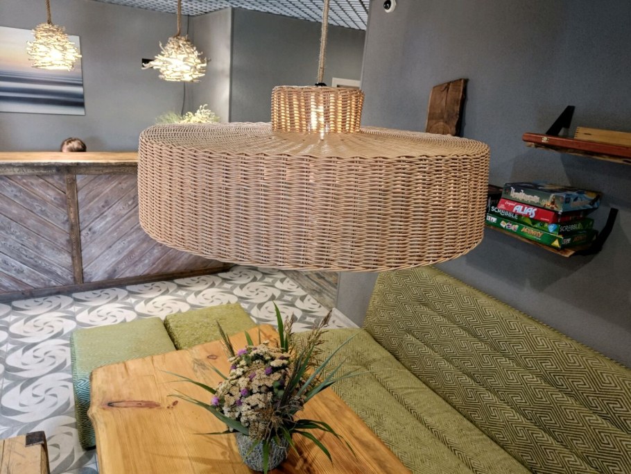 Абажур плетеный большой