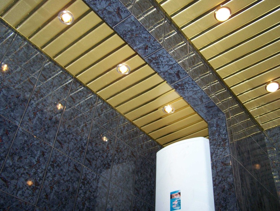 Реечный потолок Кубота