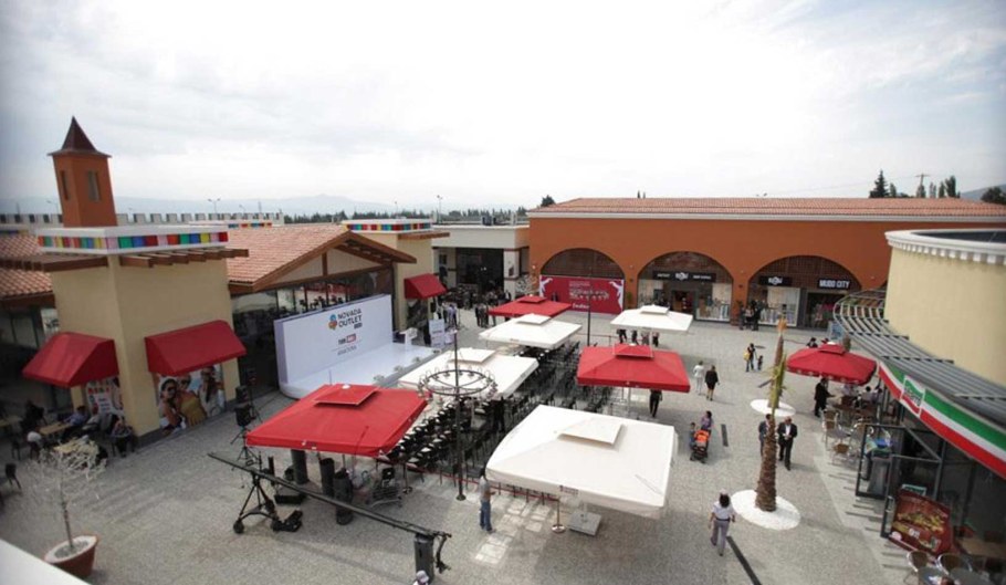 Торговый комплекс аутлет новая Рига