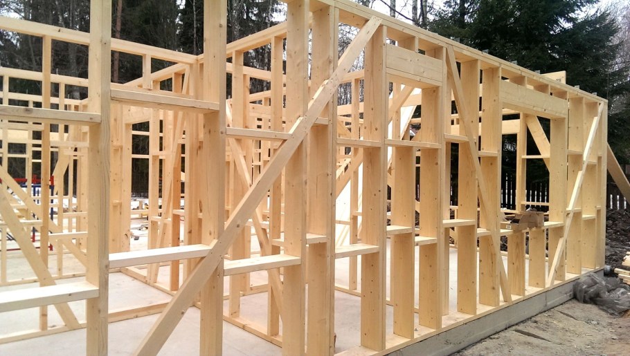 Каркасный деревянный дом