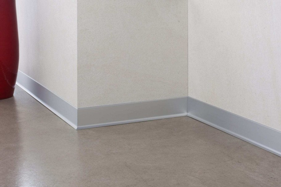 Плинтус Profilpas Metal line 60