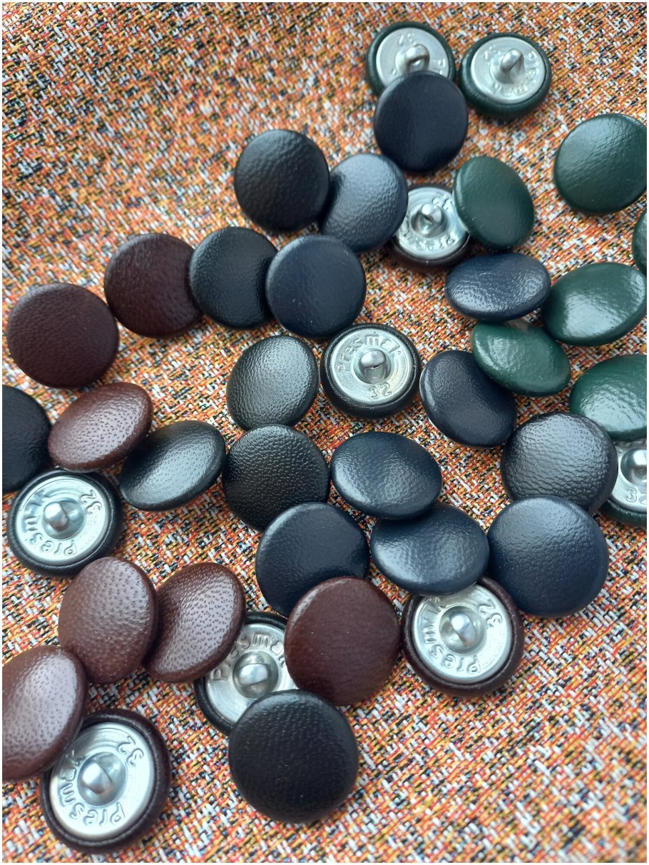 Станок для пуговиц для каретной стяжки