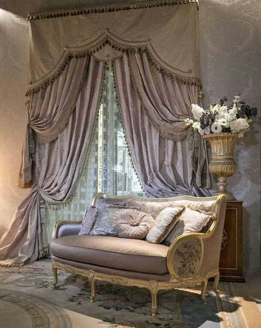 Шторы в викторианском стиле