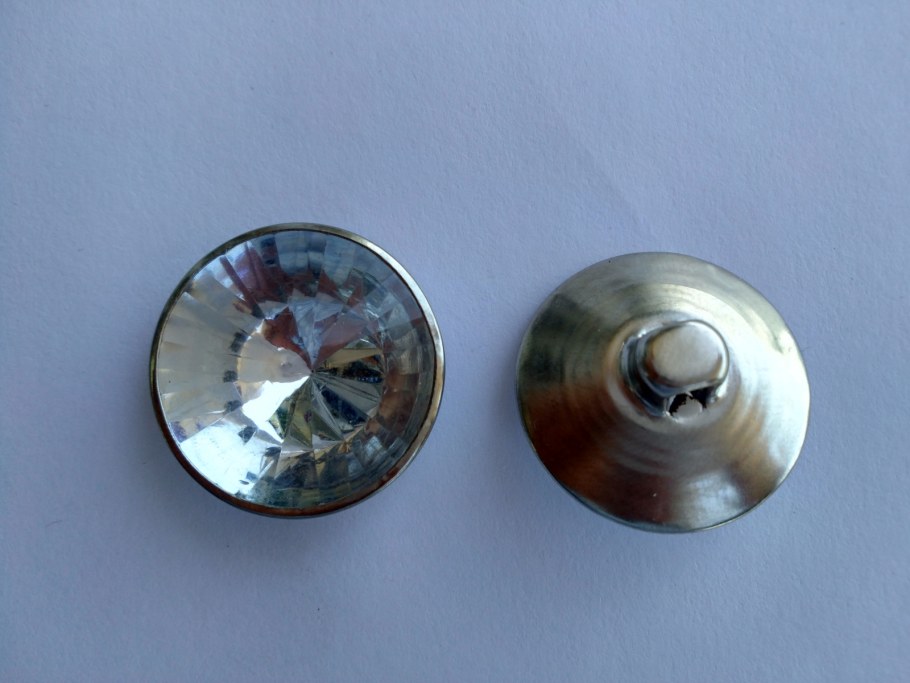 Пуговицы для мягкой мебели