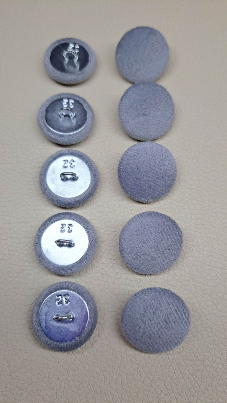 Станок для пуговиц для каретной стяжки