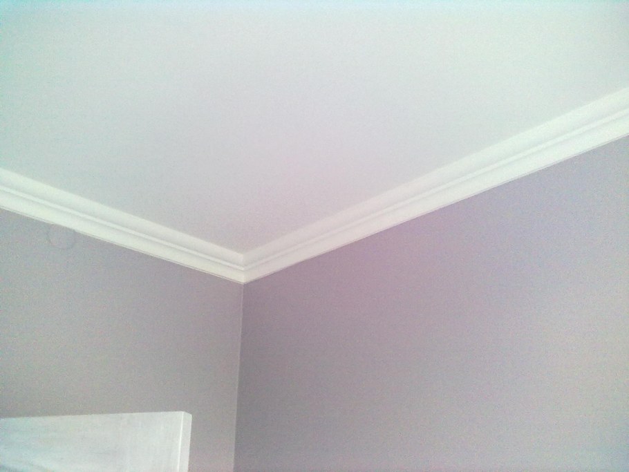 Плинтус на потолок