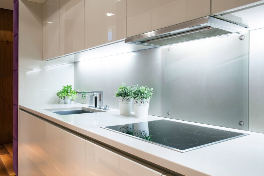 Встроенная подсветка для кухни