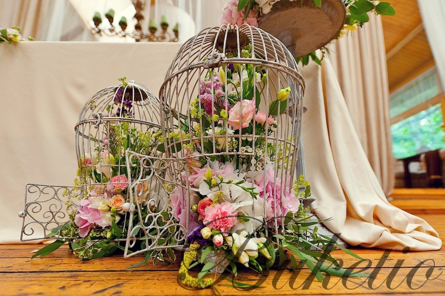 Декоративная клетка в интерьере