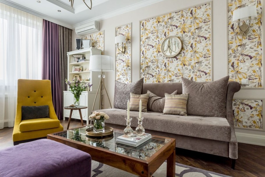 Комбинация обоев в гостиной