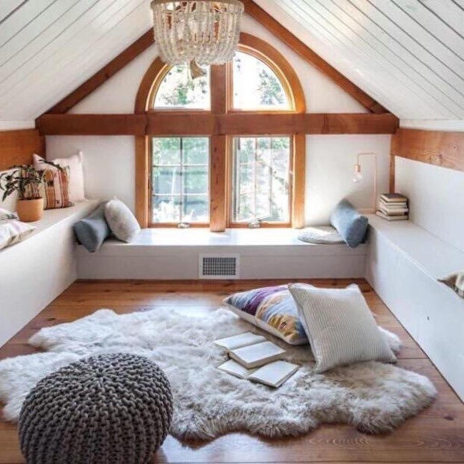 Уютный интерьер мансарды