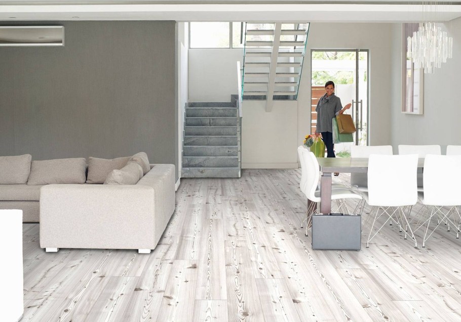 Светло-серый ламинат в интерьере