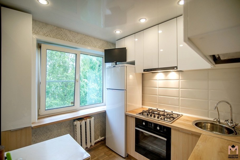 Маленькие квадратные кухни