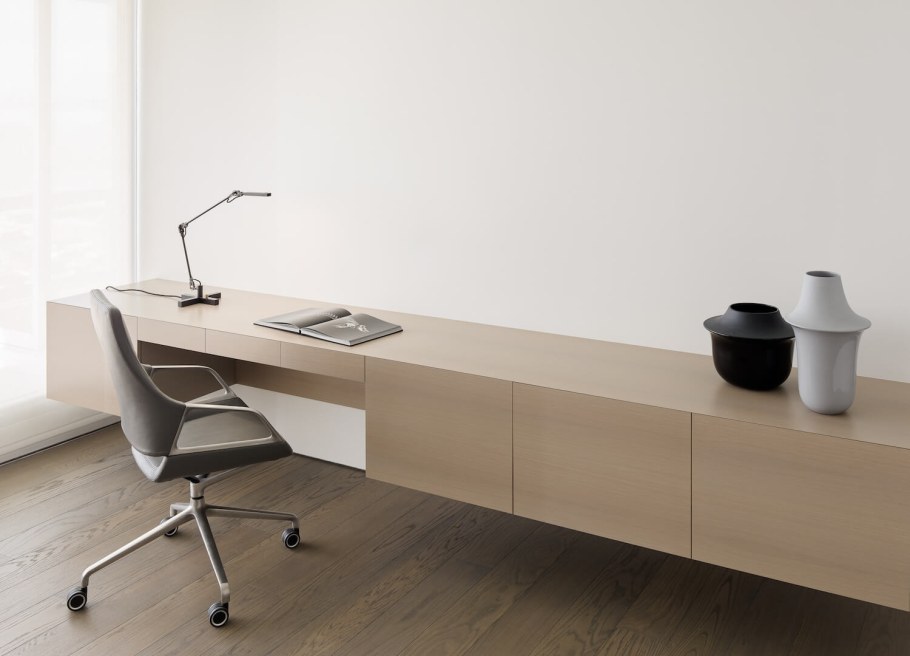 Длинный стол