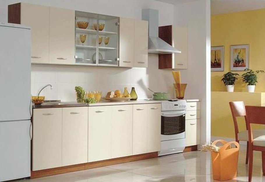 Кухня ванильного цвета