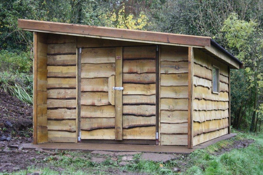 Сарай курятник дровяник