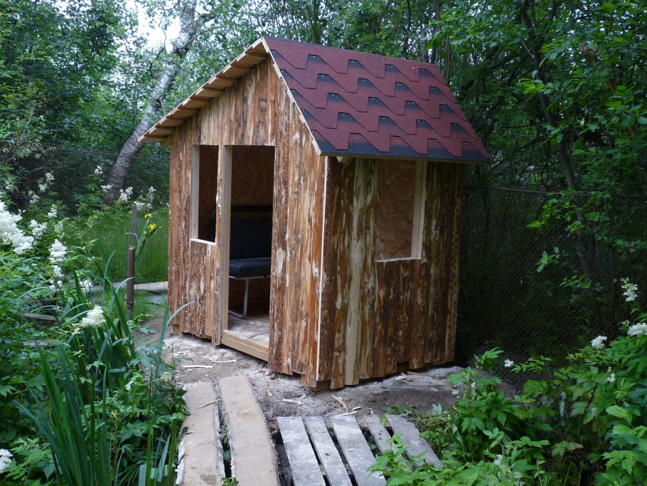 Садовый домик из горбыля
