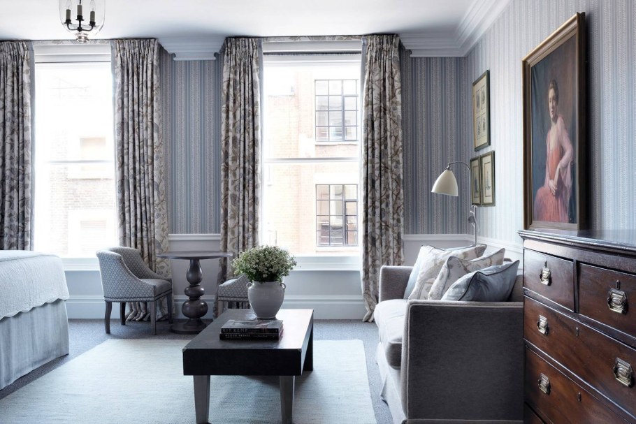 Шторы серые с бежевым