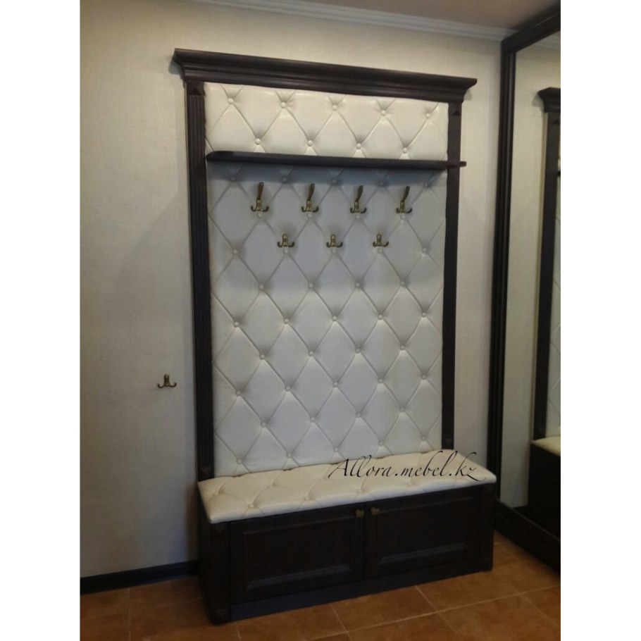 Прихожая с каретной стяжкой Стэлла 11кр