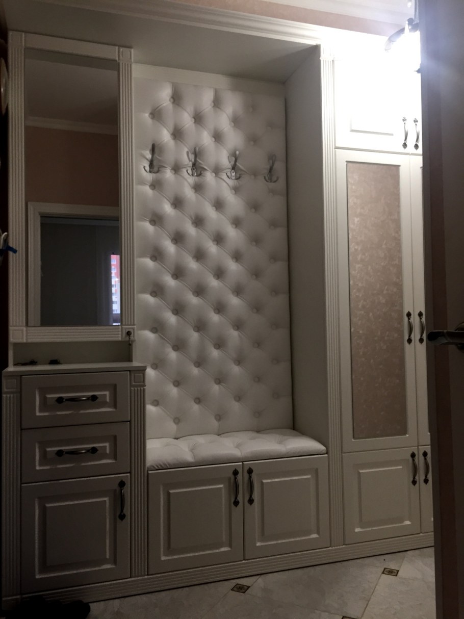 Хофф прихожая с каретной стяжкой