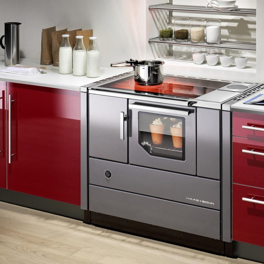 Плита на кухне