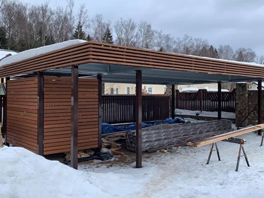 Сарай с навесом для машины