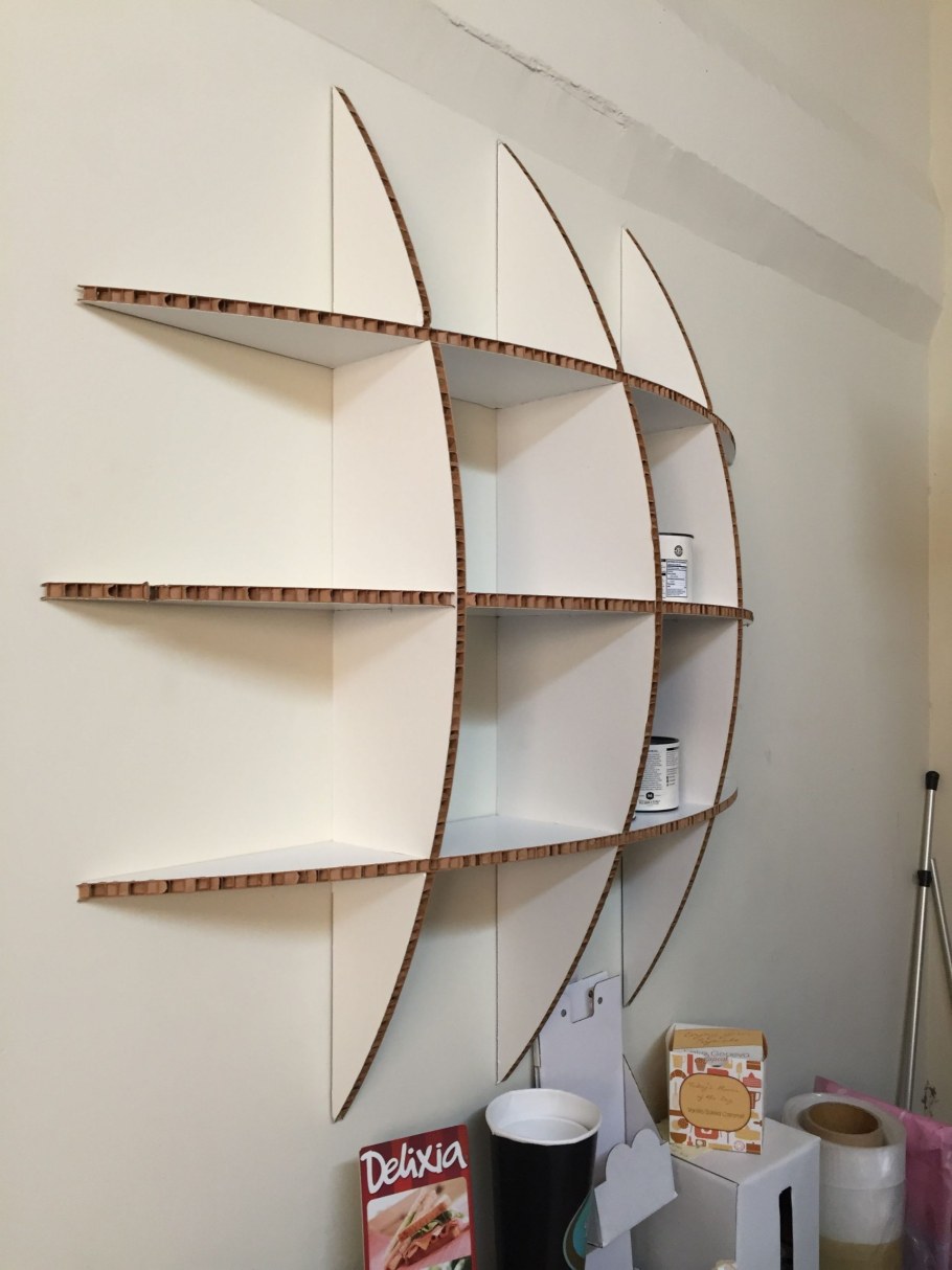 Полка из картона