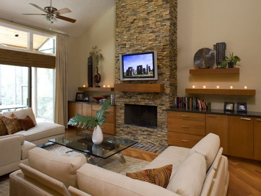 Интерьер гостиной комнаты в частном доме