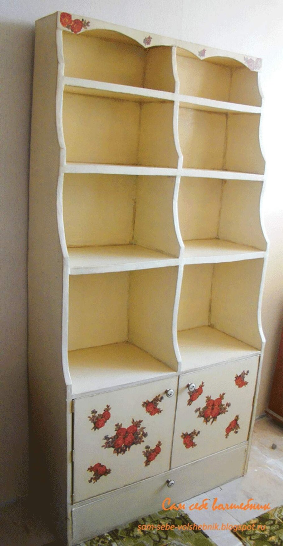 Полочки из картонных коробок