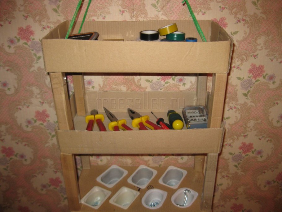 Полка для игрушек из коробки
