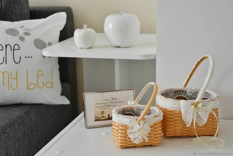 Трикотажные корзинки в интерьере дома