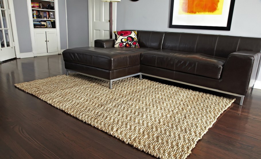 Напольный ковер в гостиную