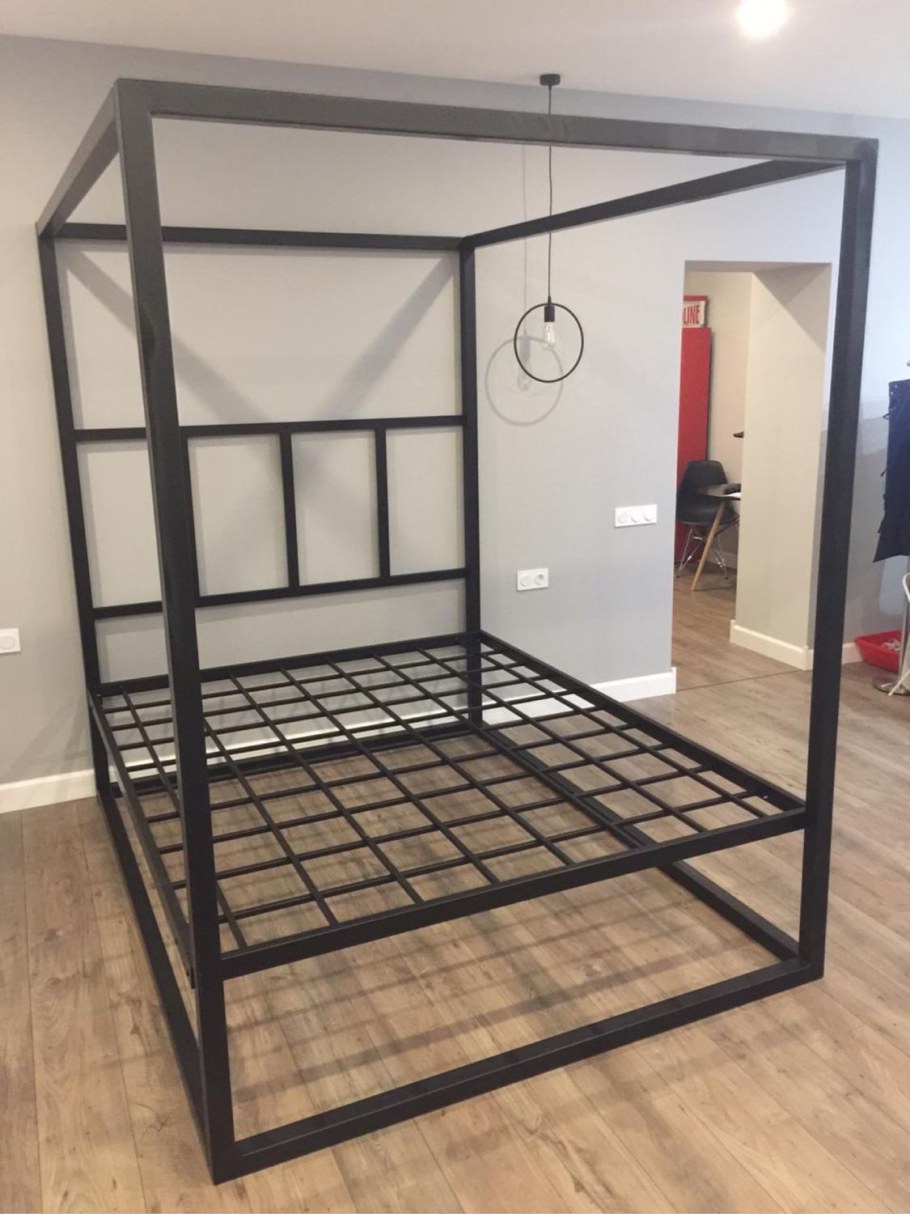 Кровать лофт из металла 140*200