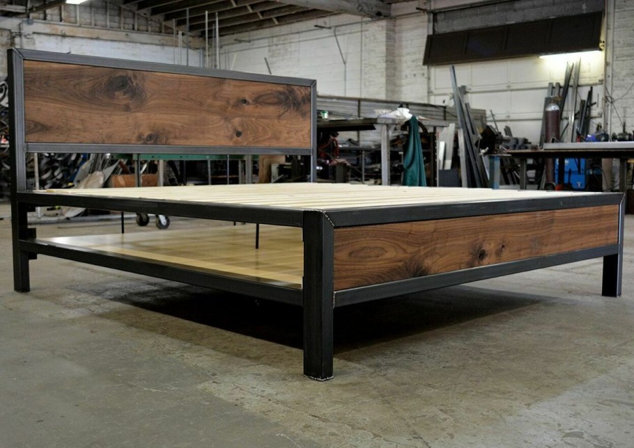 Кровать лофт металл дерево