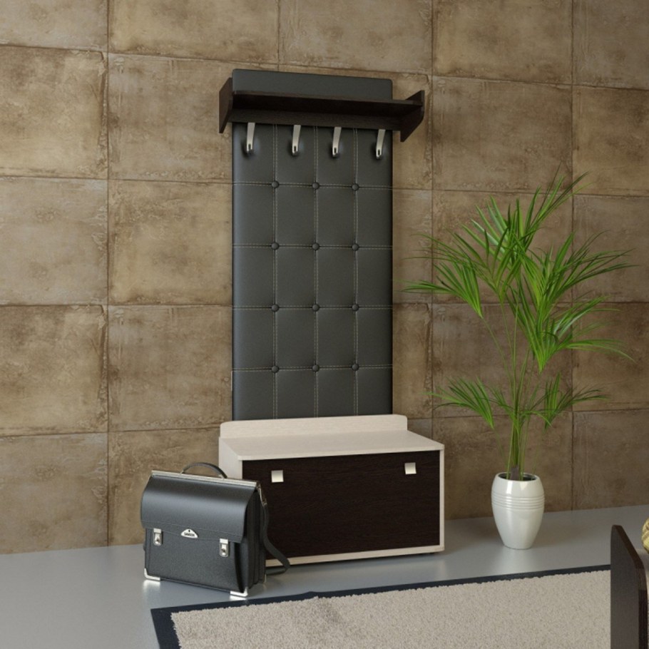 Прихожая с пуфом и вешалкой