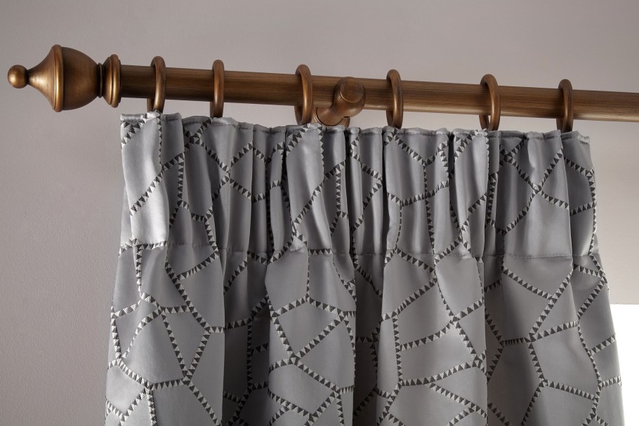 Карнизы для штор