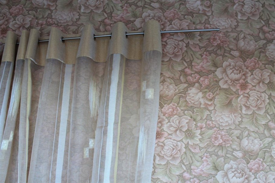 Шторы на люверсной ленте