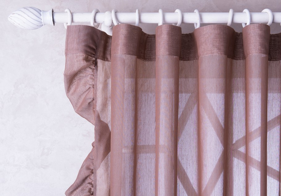 Тюль на шторной ленте