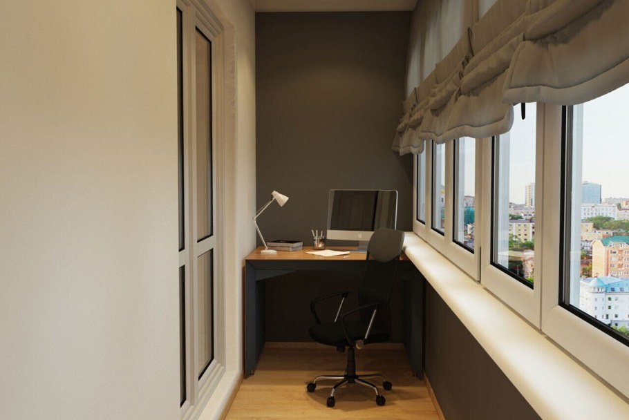 Компьютерный стол на лоджии