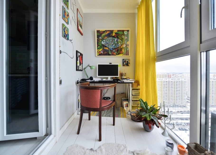 Рабочее место на лоджии