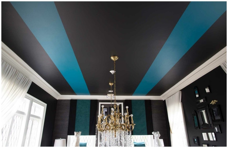 Цветные натяжные потолки