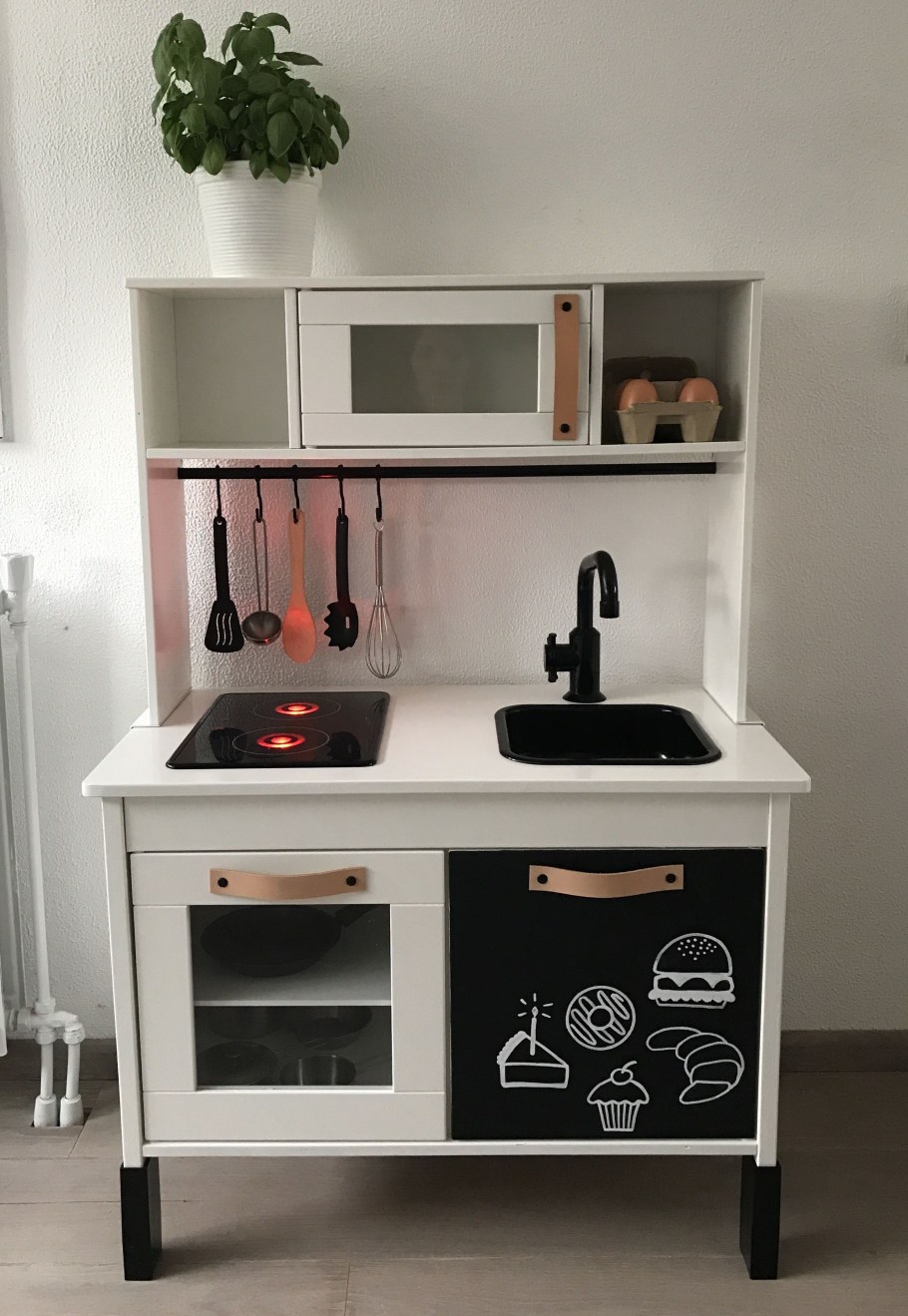 Детская кухня икеа спайсиг